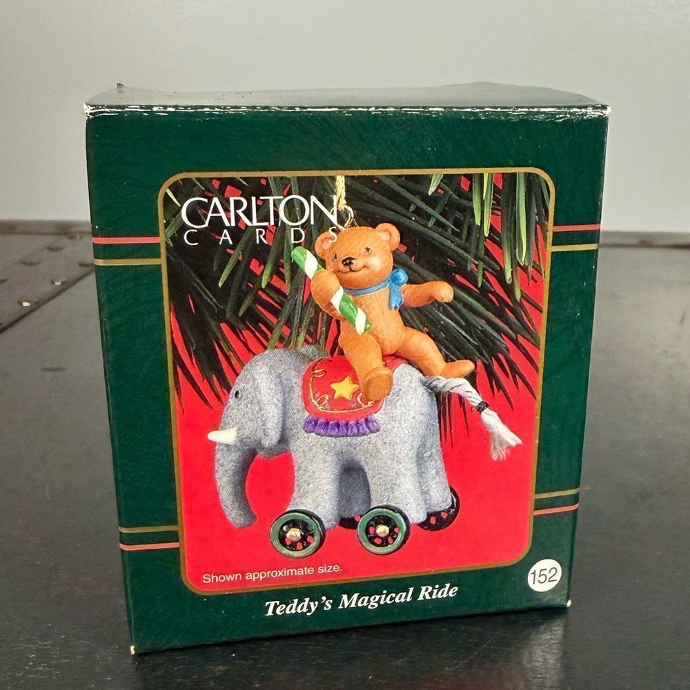 Carlton Cards Ornament Teddy's Magical Ride #152 Little Heirloom Treasures 2000